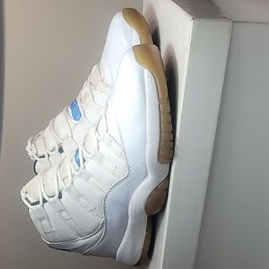 Air Jordan 11 Retro "Legend Blue" sneakers 378037-117 size 9.5